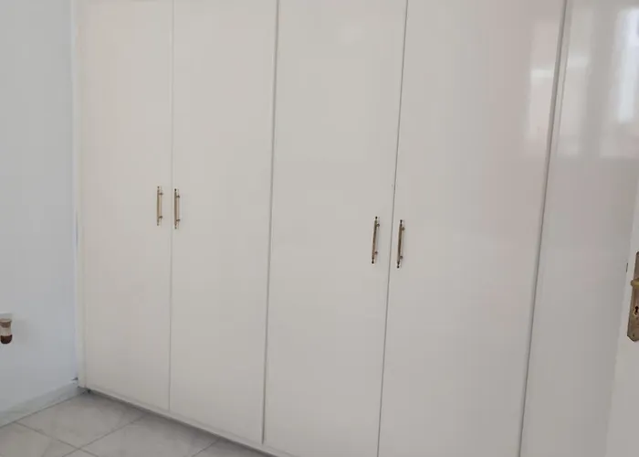 Eat Well Sleep Well Guest house