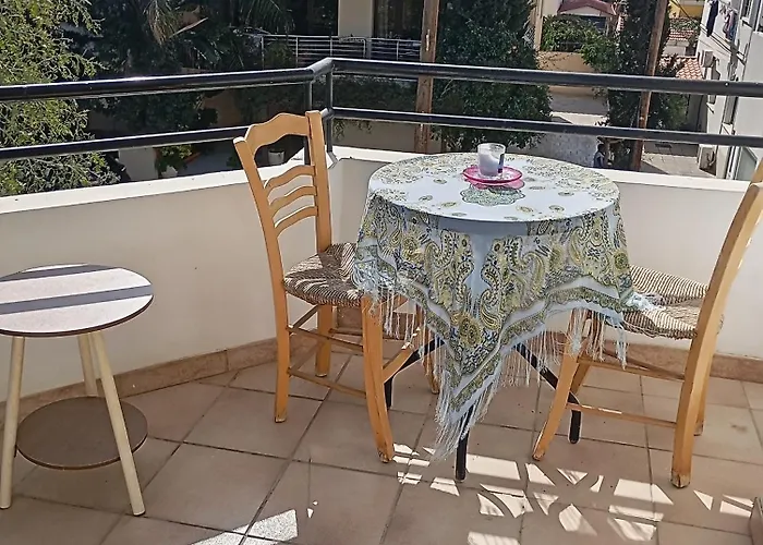 Guest house Eat Well Sleep Well Larnaca